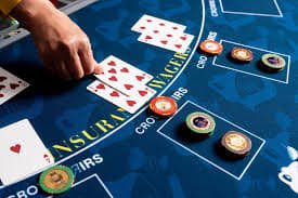 Tampilan layar permainan casino interaktif di bm1 yang mudah digunakan melalui browser